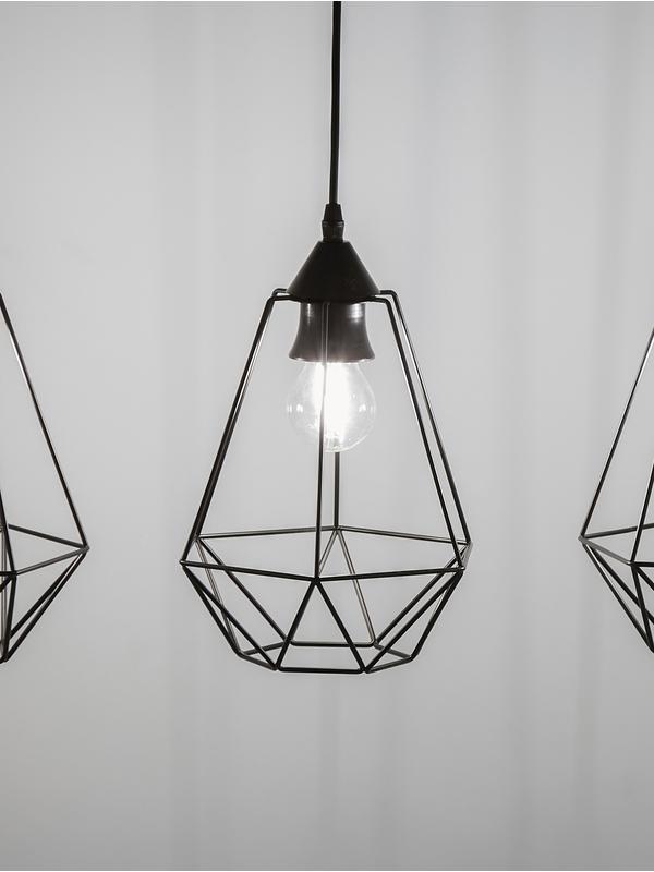 Lampa med tråd