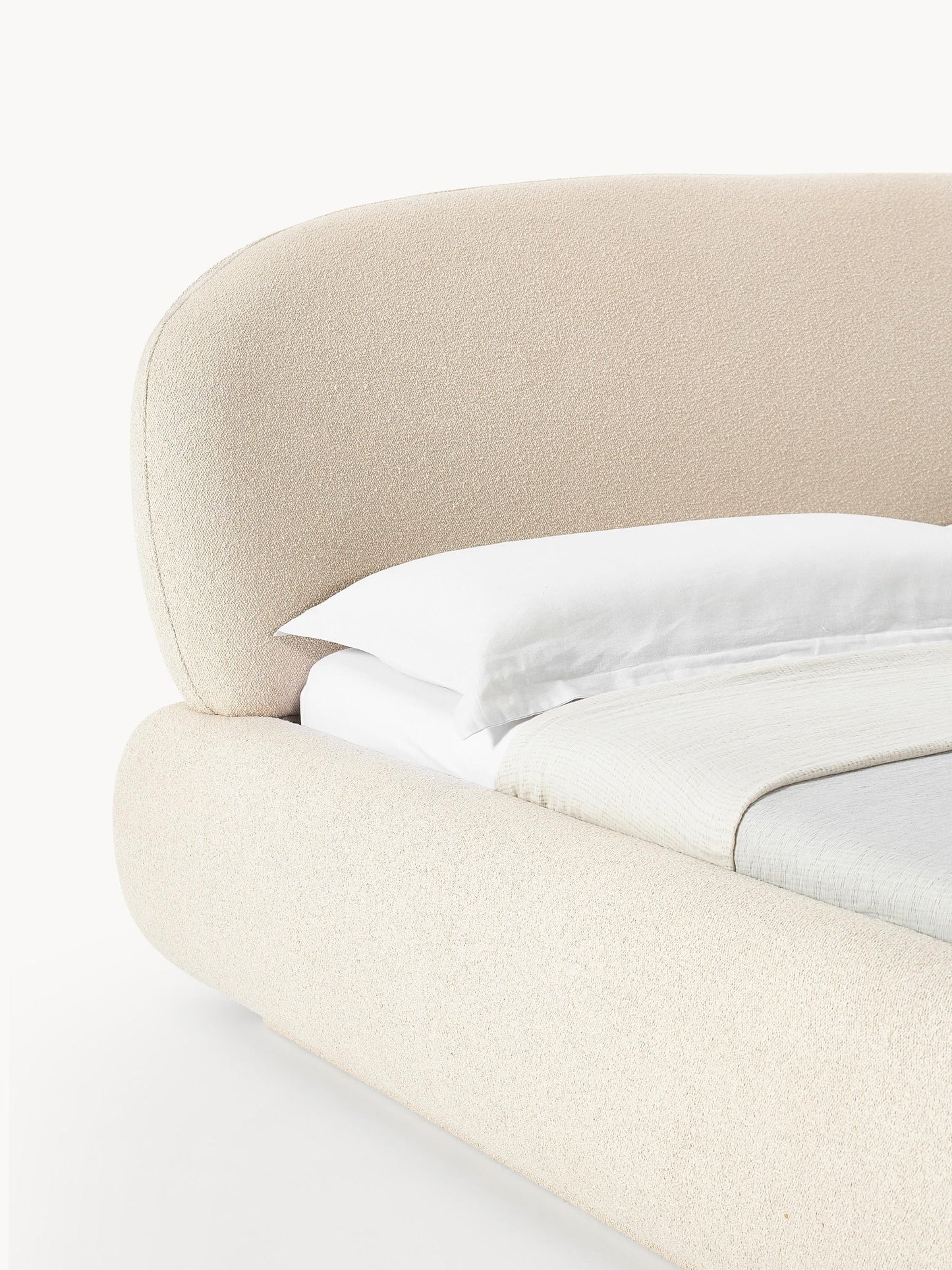 Bouclé stoppad sängram med sänggavel Alba med rundade hörn, B 180 x L 200 cm