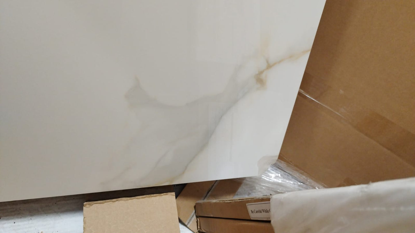 Matbord - Vit/Mörkt trä