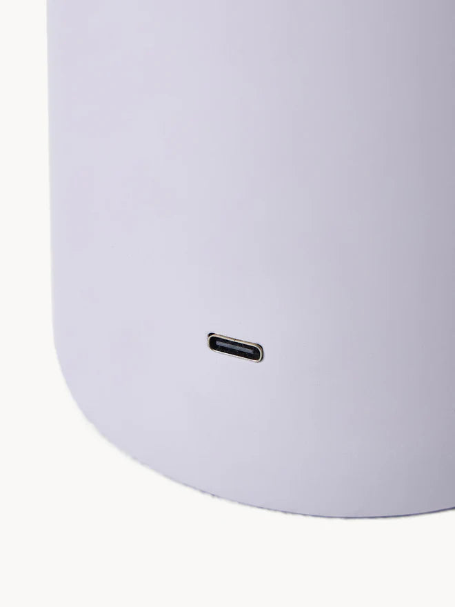 Liten mobil LED-bordslampa Kamal, dimbar, 27 cm x H 30 cm