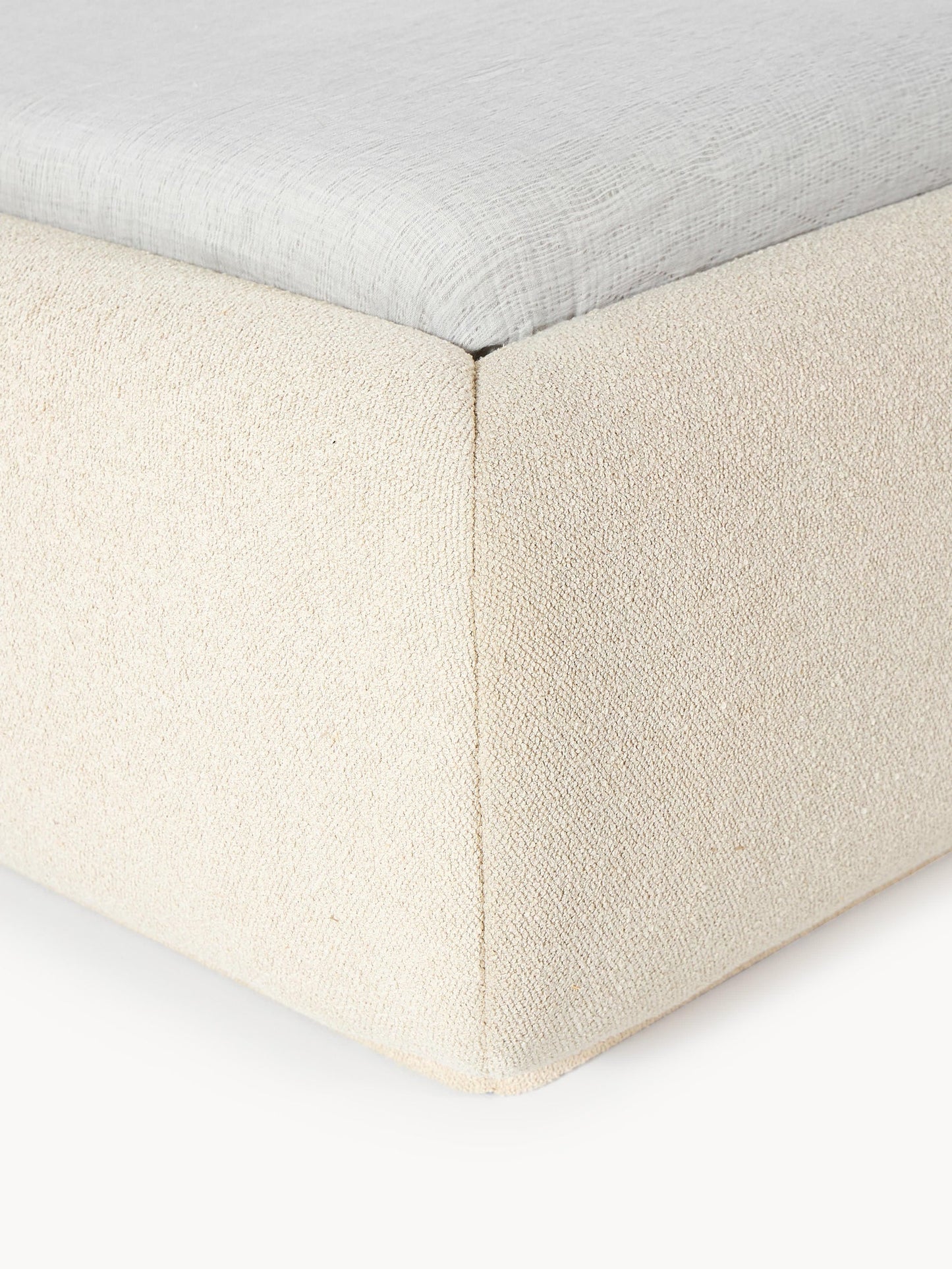 Bouclé stoppad sängram med sänggavel Alba med rundade hörn, B 180 x L 200 cm