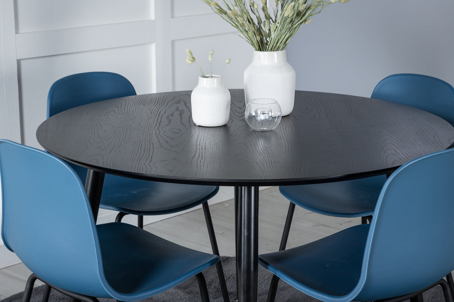 Dipp Matbord med Arctic Stolarna Matgrupp