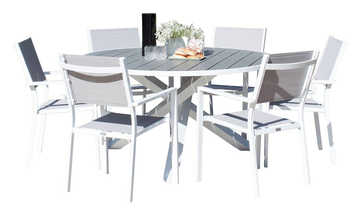 Parma Matbord med Copacabana Stolarna – Bord: ⌀140 Stol: 56x88x60