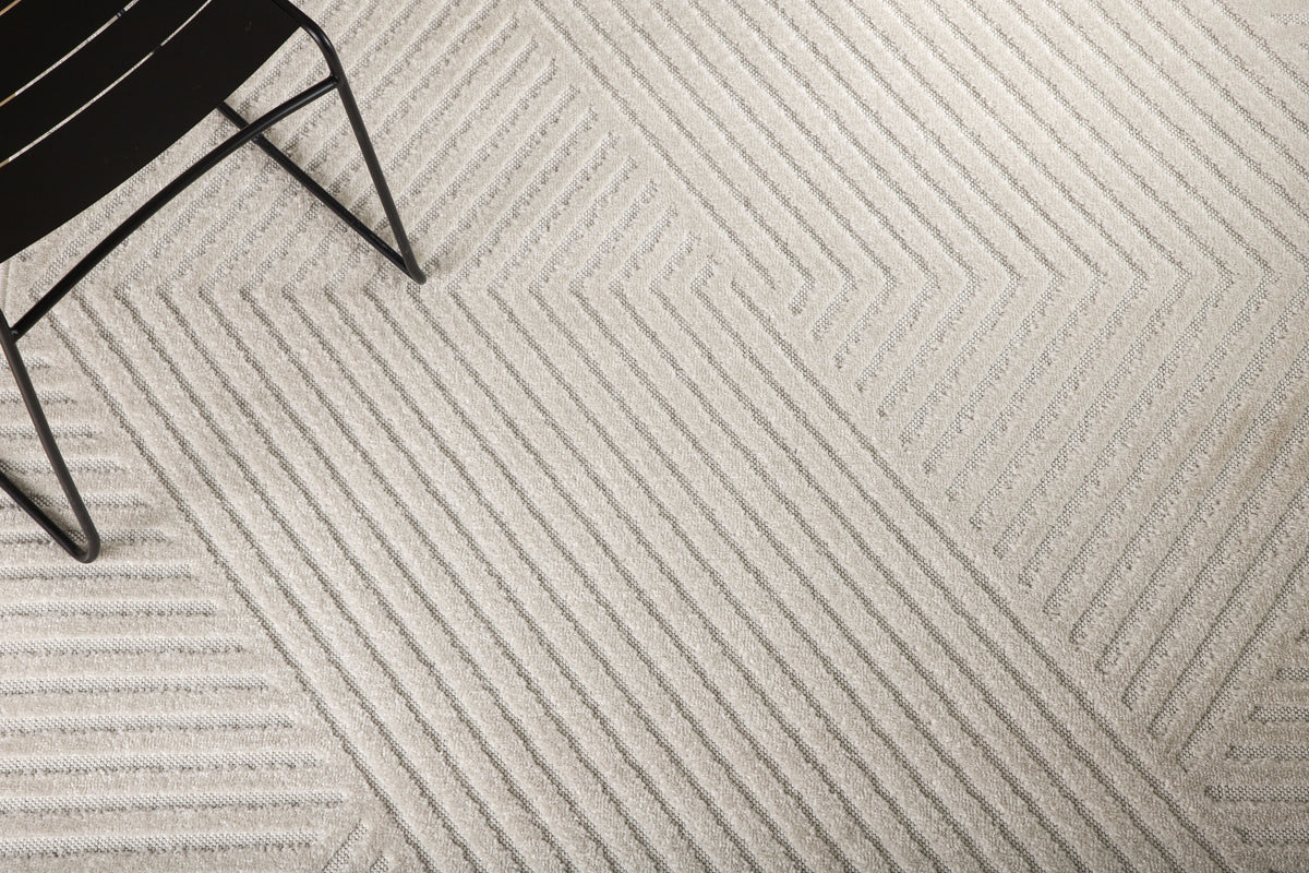 Aron Matta – 290 x 200