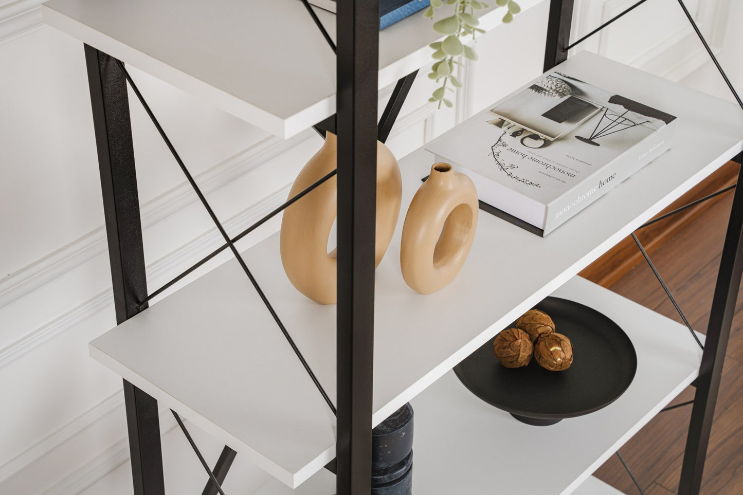 Elysian Hylla - White, Black