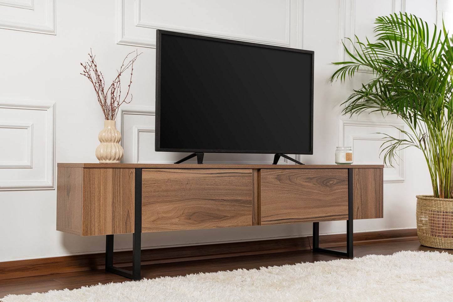Serenity Tv-bänk - Venezia Walnut, Black
