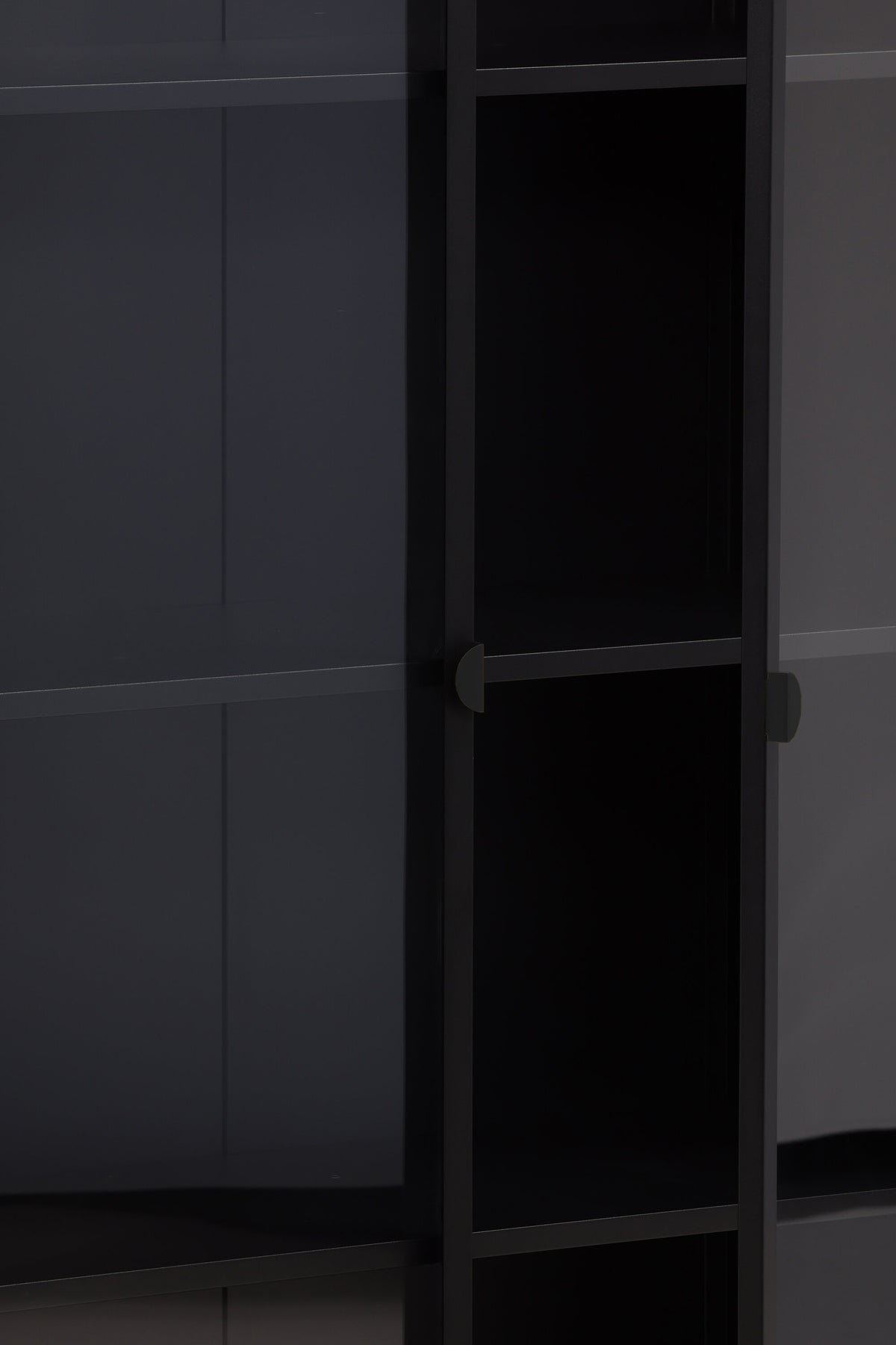 Piring Skåp – 40 x 190 x 90