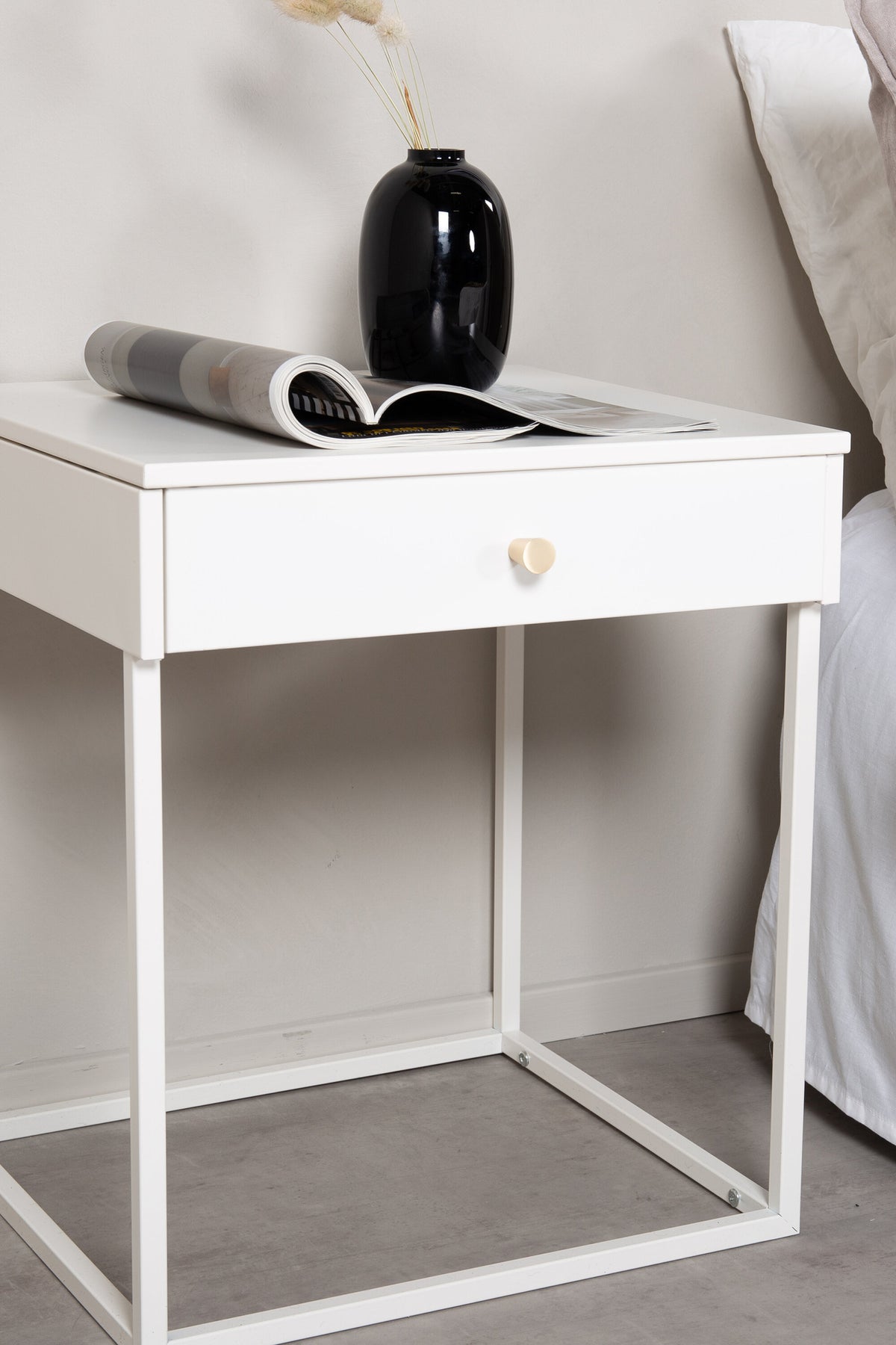 Bakal Sängbord – 43 x 43