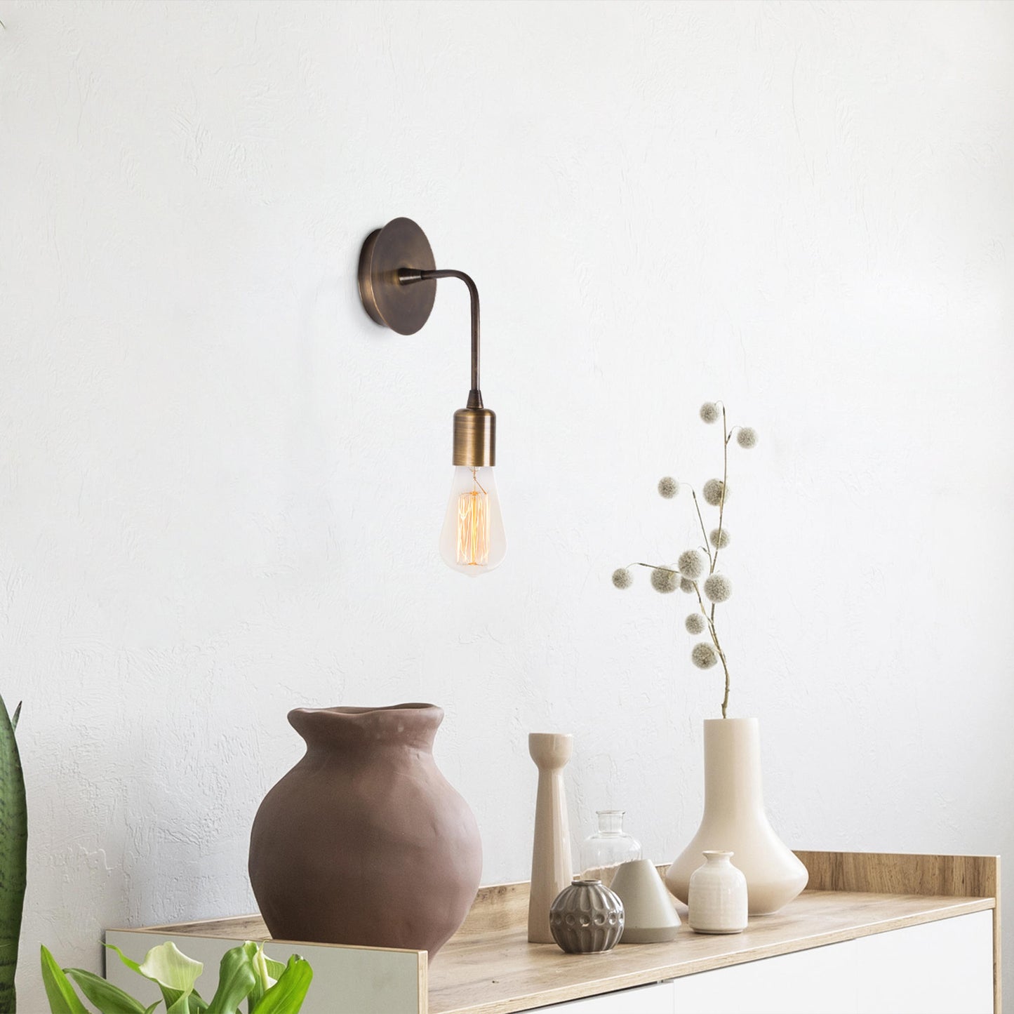 Dartini vägglampa