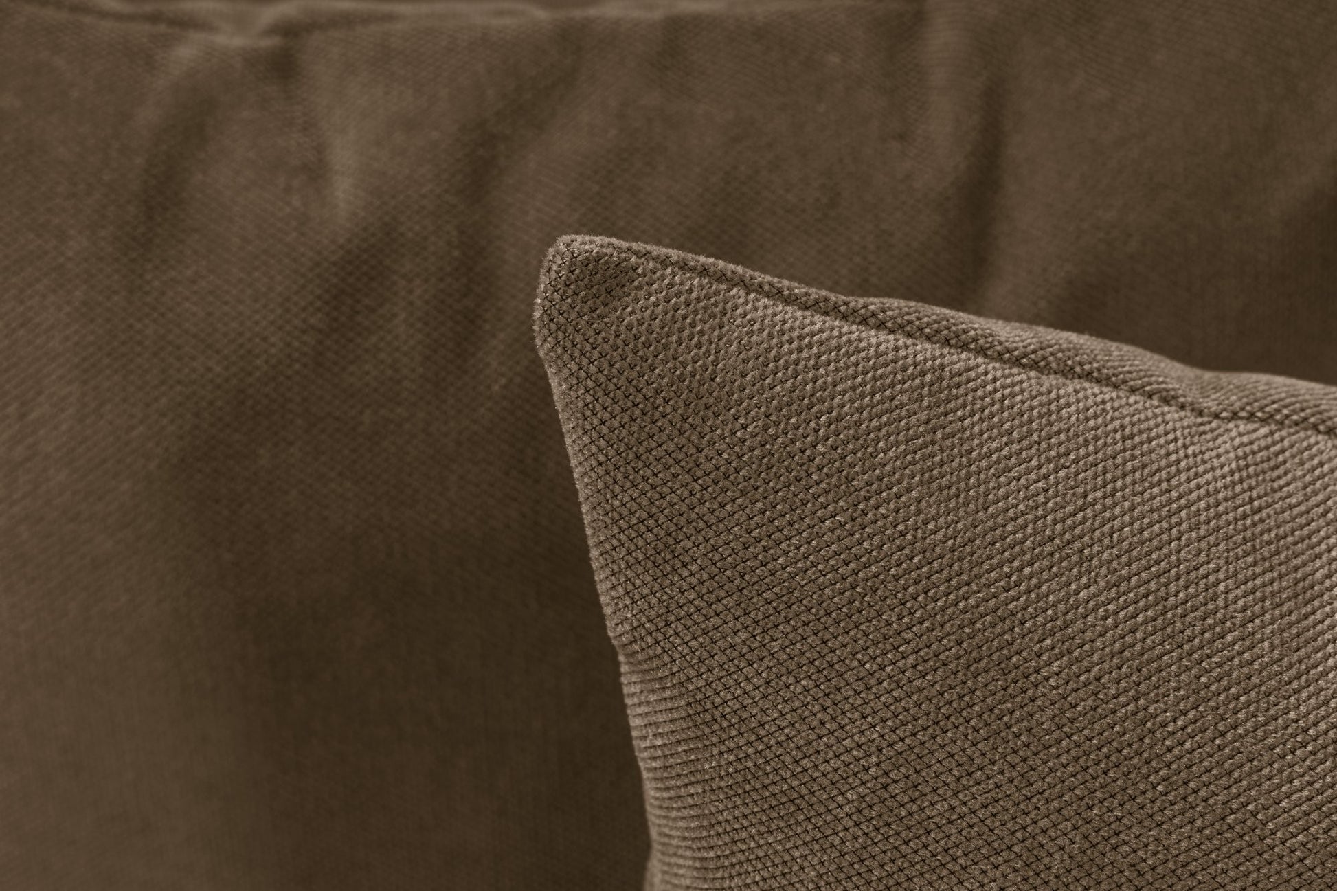 Sora (L1-O1-O1-1R-POUFFE ) hörnsoffa