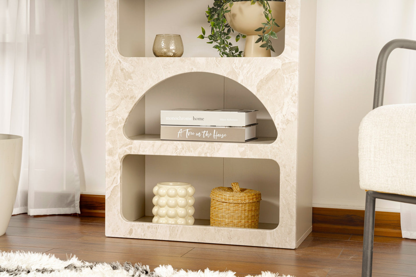 Venüs Bokhylla - Travertine