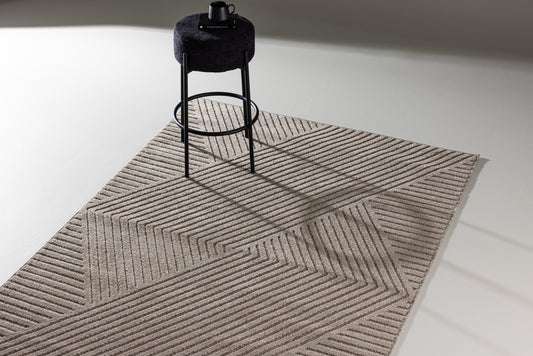 Aron Matta – 230 x 160