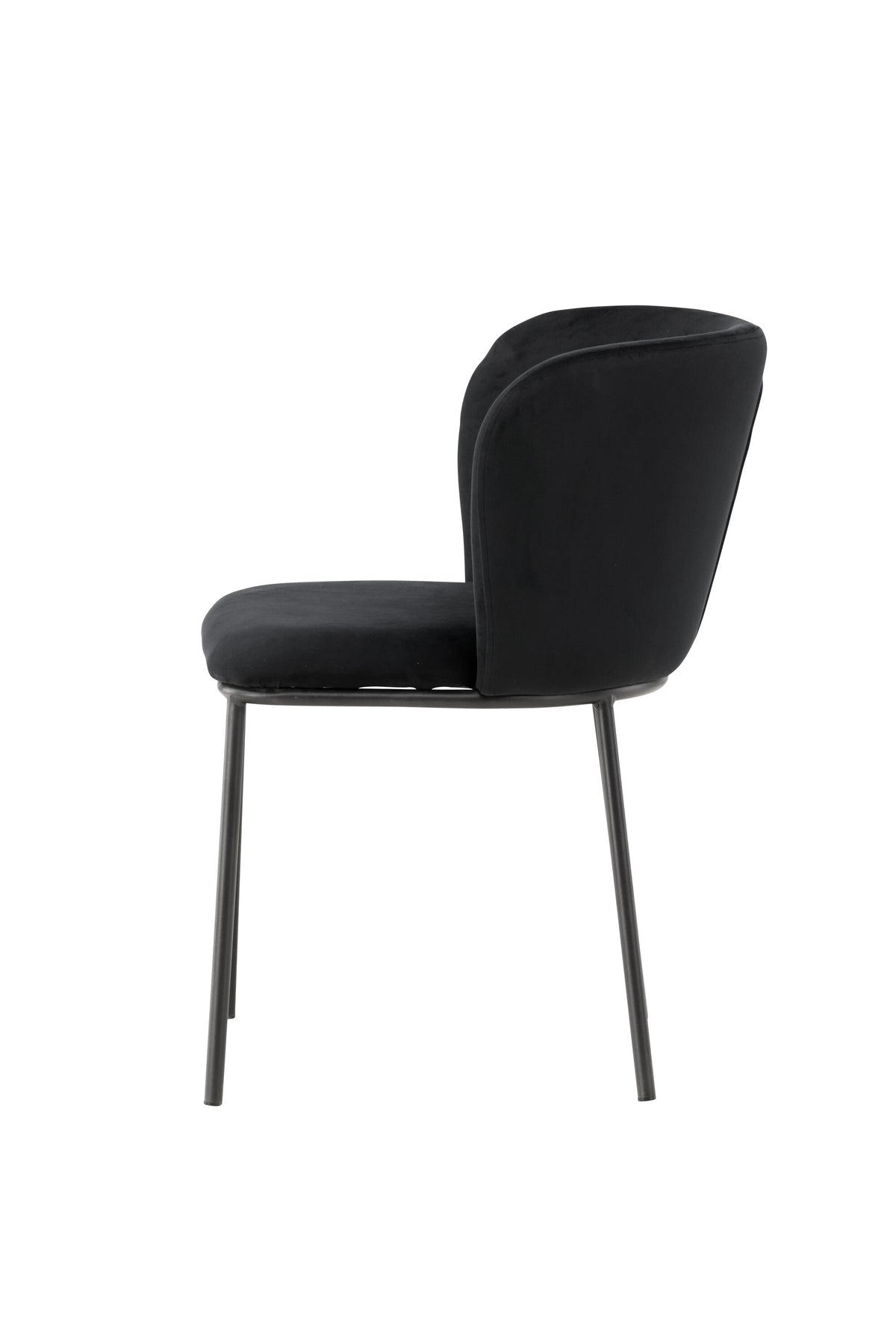 Edina Matstol – 60 x 77 x 53