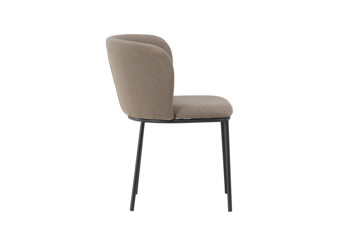 Edina Matstol – 60 x 77 x 53