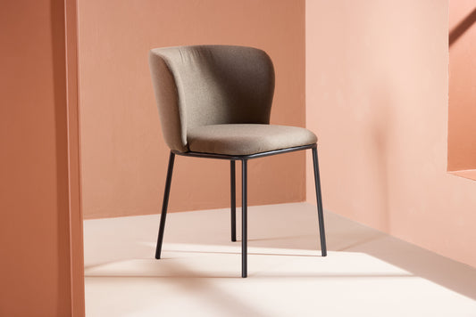 Edina Matstol – 60 x 77 x 53