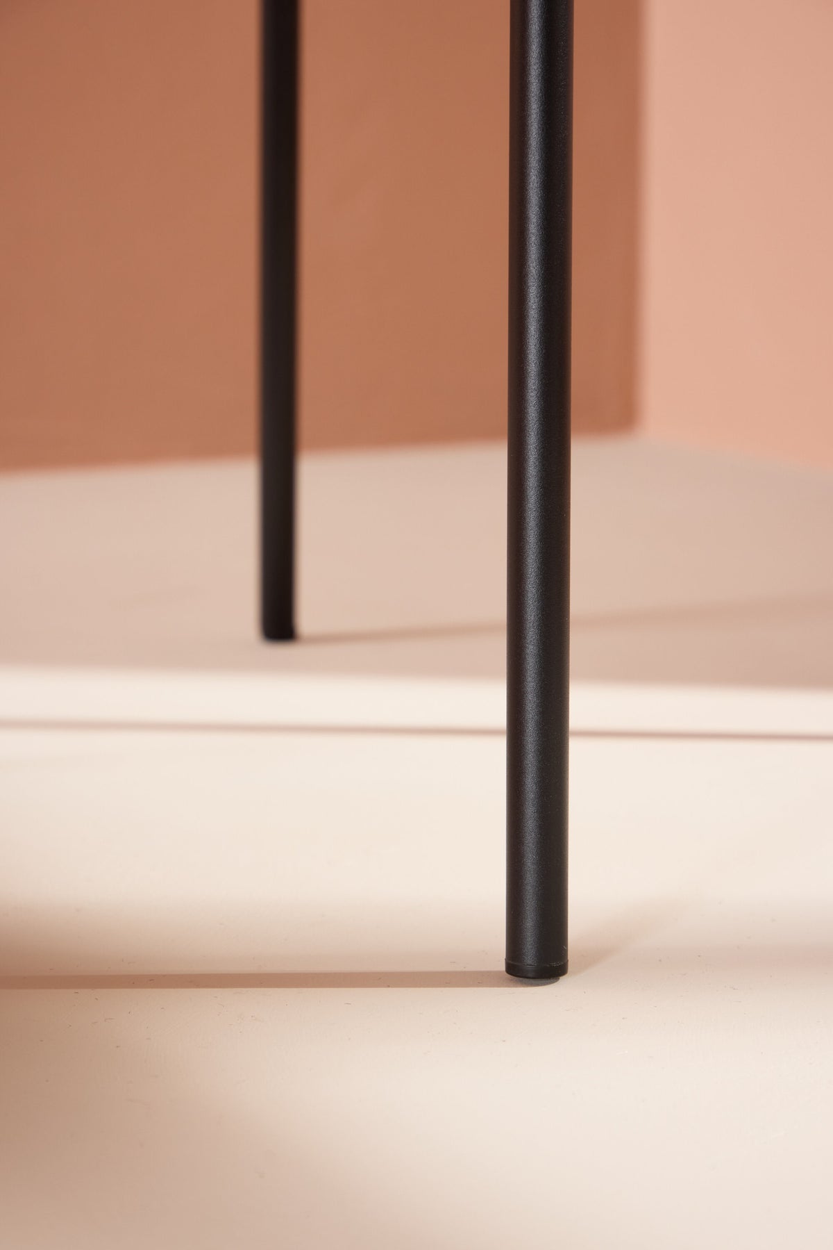 Edina Matstol – 60 x 77 x 53