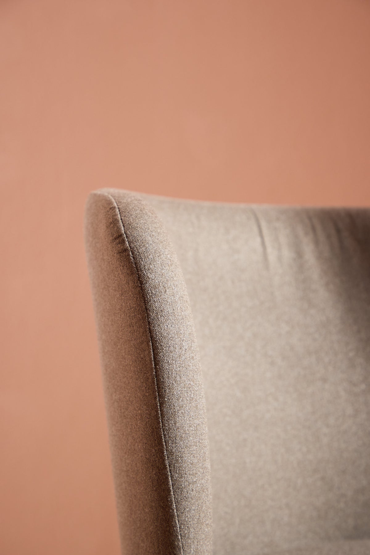 Edina Matstol – 60 x 77 x 53