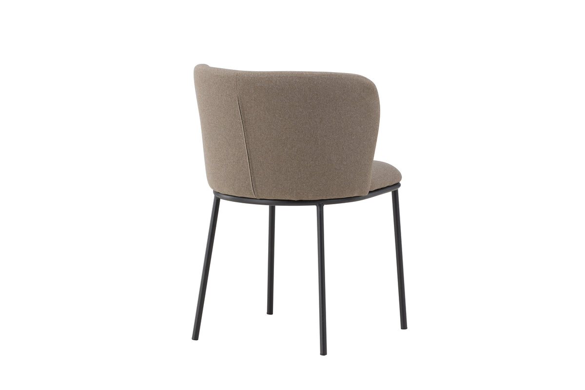 Edina Matstol – 60 x 77 x 53