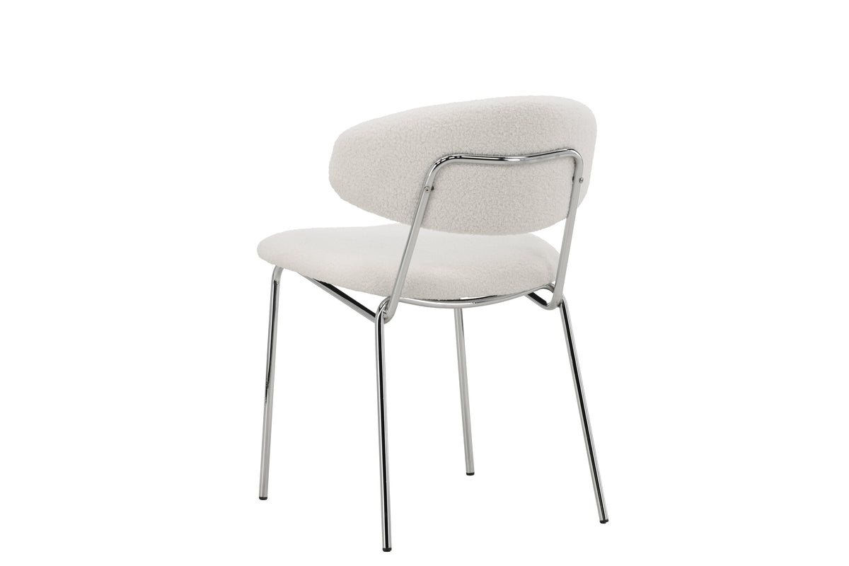 Chico Matstol – 59 x 79 x 50