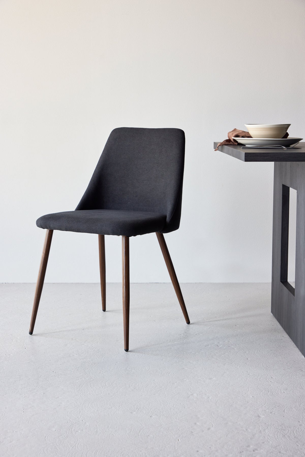 Night Matstol – 56 x 83 x 48