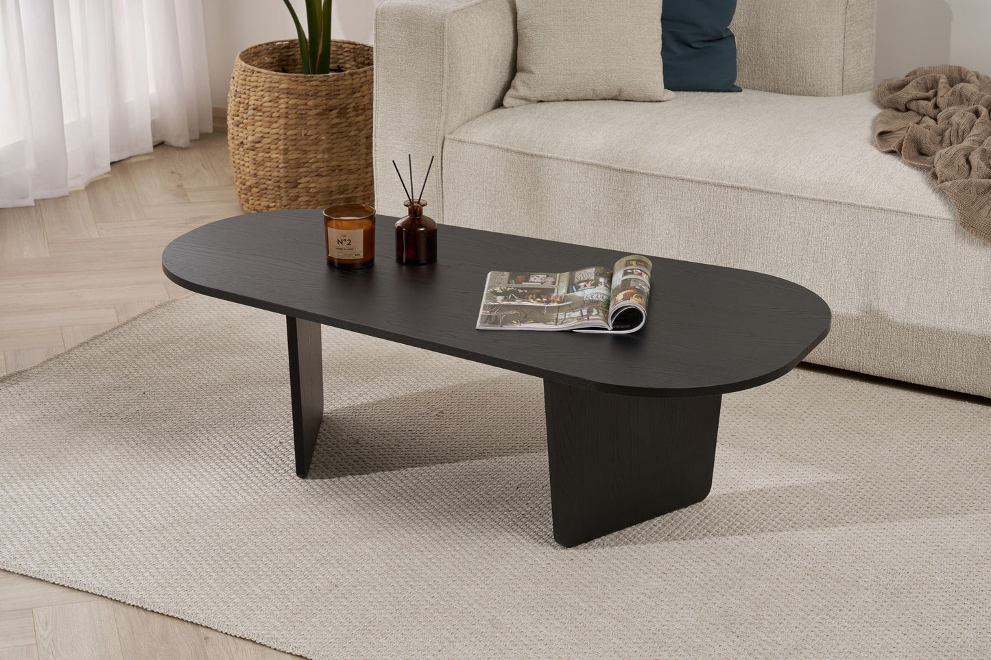 Ovalis Soffbord 130 cm - Wood Black