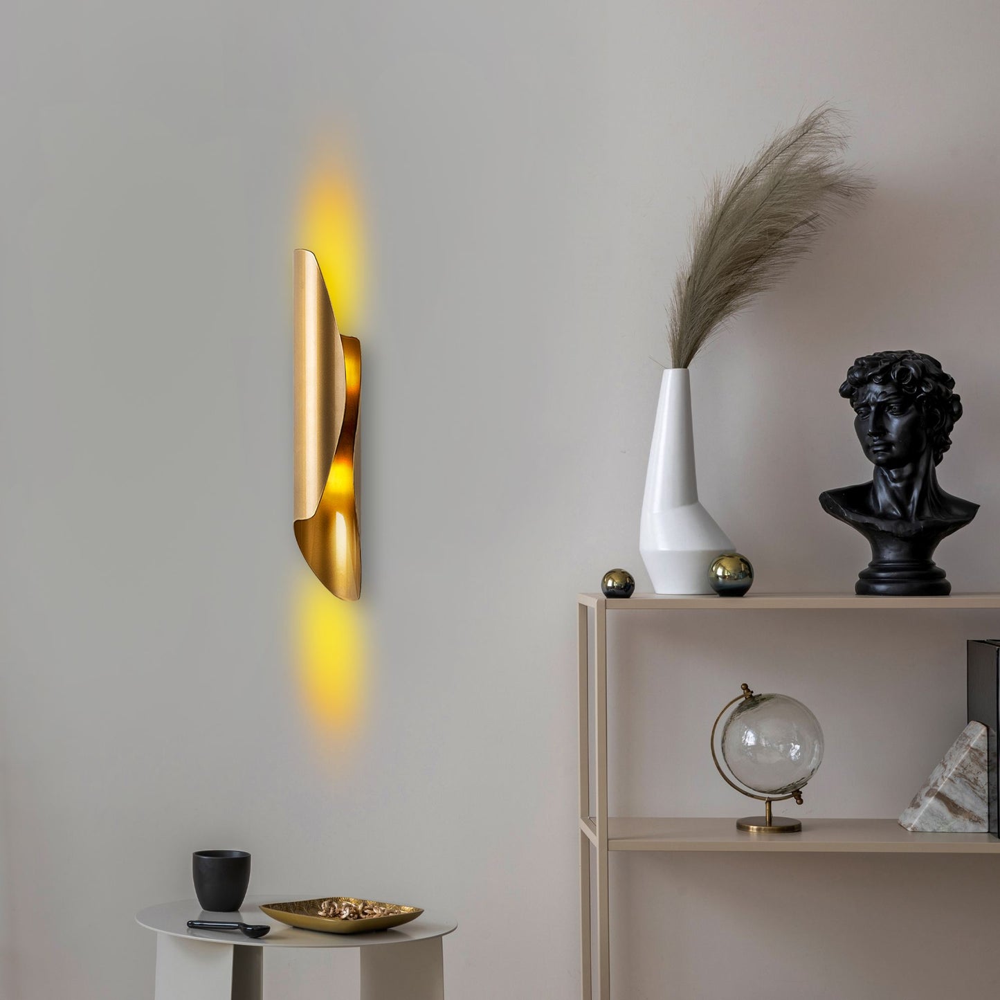 Flare vägglampa
