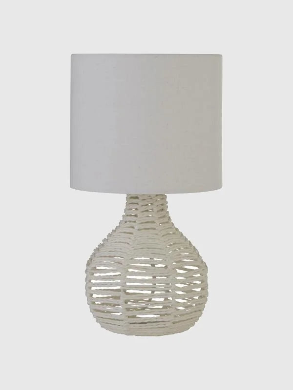 Bordslampa av rotting