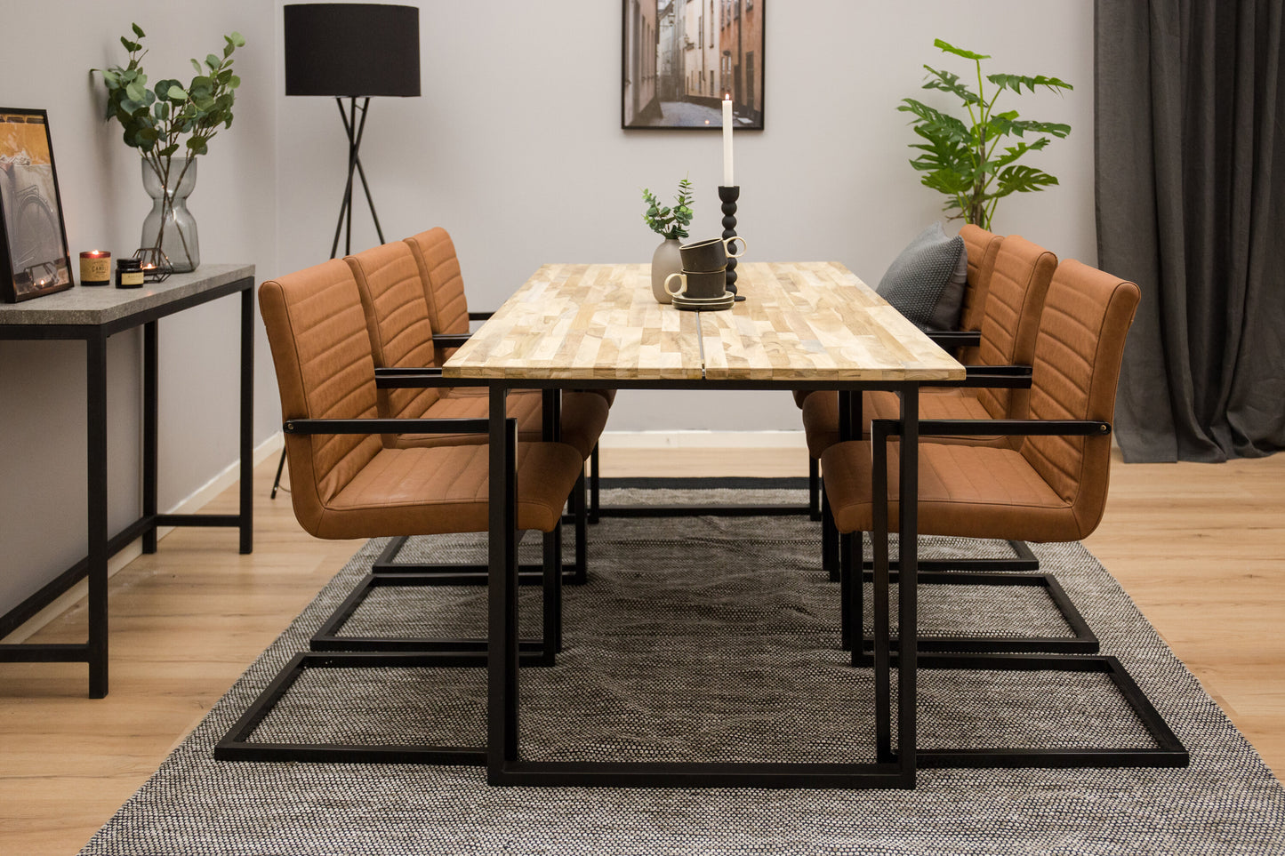 Cirebon Matbord med Art Stolarna Matgrupp