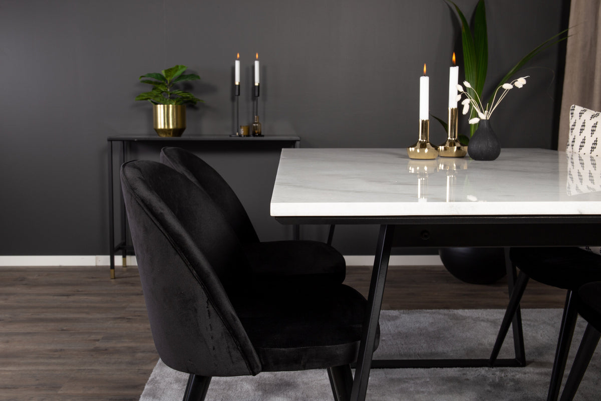 Estelle Matbord med Velvet Stolarna – Bord: 74,5x140x90 Stol: 57x76,5x50