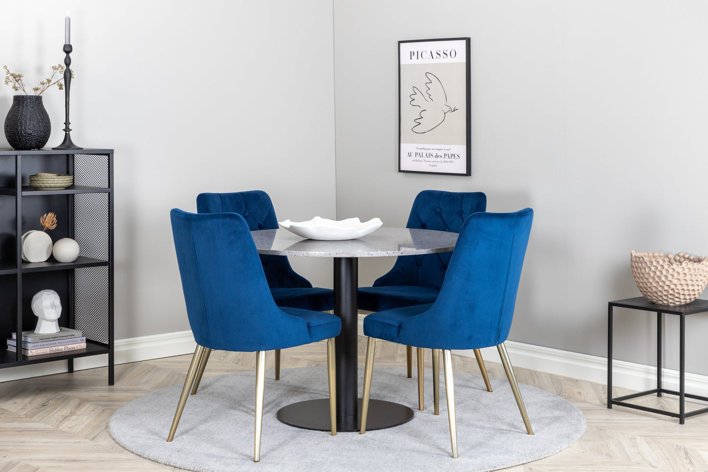 Razzia Matbord med Velvet Deluxe Stolarna Matgrupp