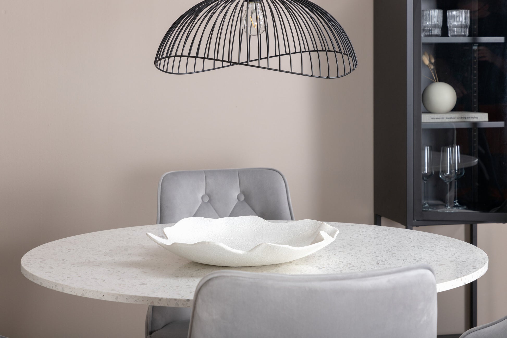 Razzia Matbord med Velvet Deluxe Stolarna Matgrupp