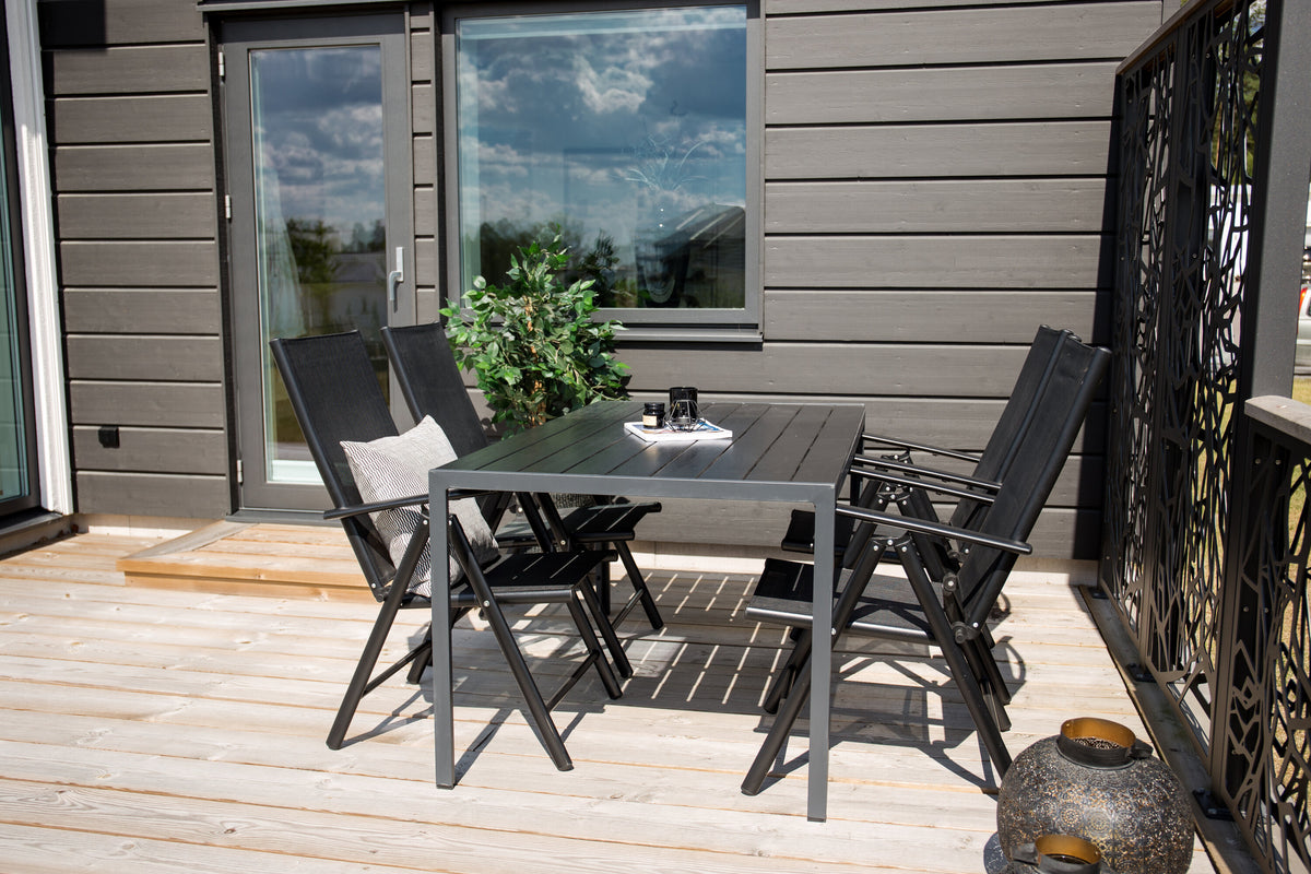 Break Matbord med Break Stolarna – Bord: 74x150x90 Stol: 62x107,5x55