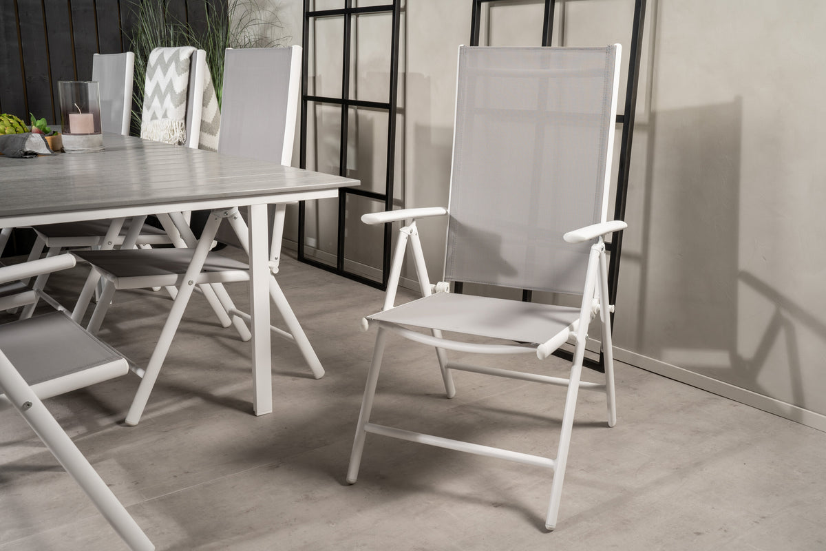 Levels Matbord med Break Stolarna – Bord: 75x160x100 Stol: 62x107,5x55