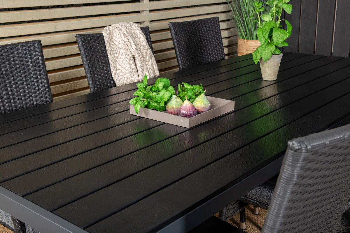 Break Matbord med Anna Stolarna – Bord: 74x205x90 Stol: 62x96x55