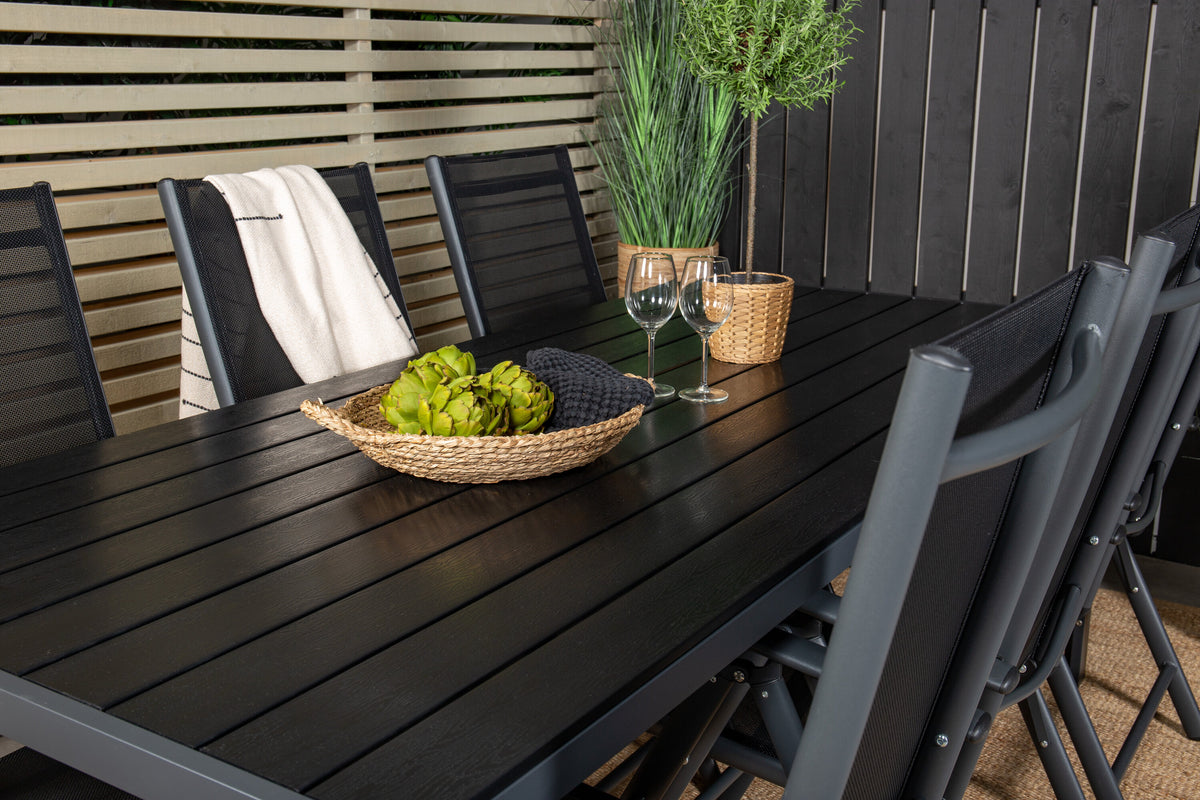 Break Matbord med Break Stolarna – Bord: 74x205x90 Stol: 62x107,5x55