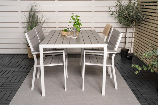 Break Matbord med Levels Stolarna – Bord: 74x150x90 Stol: 59x89x57