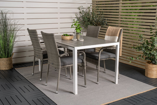 Break Matbord med Anna Stolarna – Bord: 74x150x90 Stol: 62x96x55