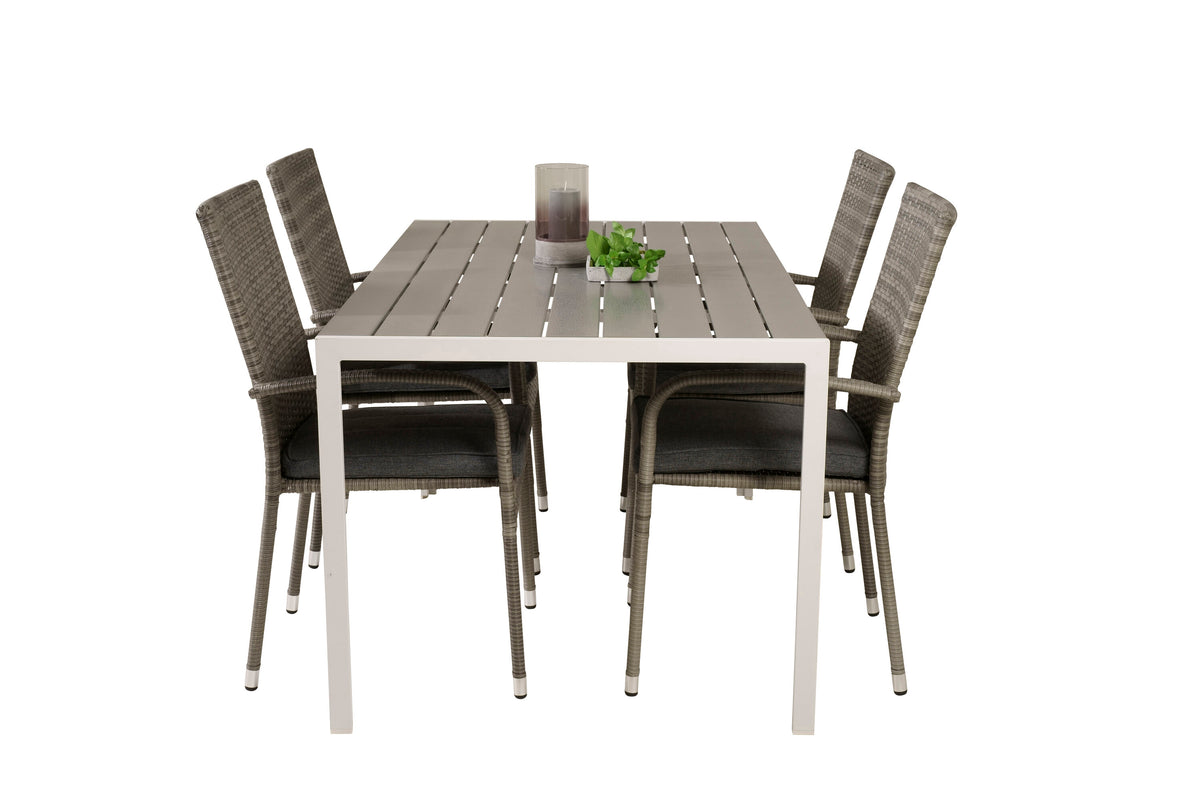 Break Matbord med Anna Stolarna – Bord: 74x150x90 Stol: 62x96x55