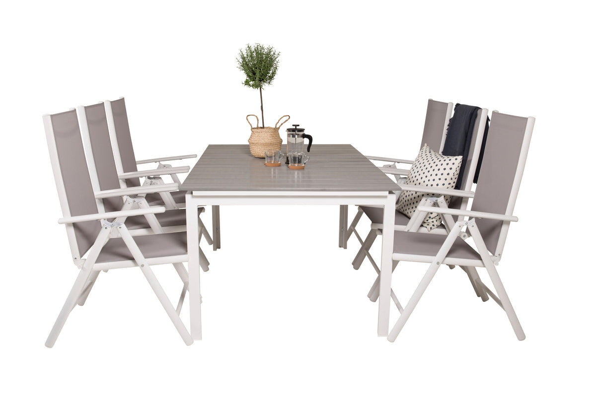 Levels Matbord med Break Stolarna – Bord: 75x160x100 Stol: 62x107,5x55