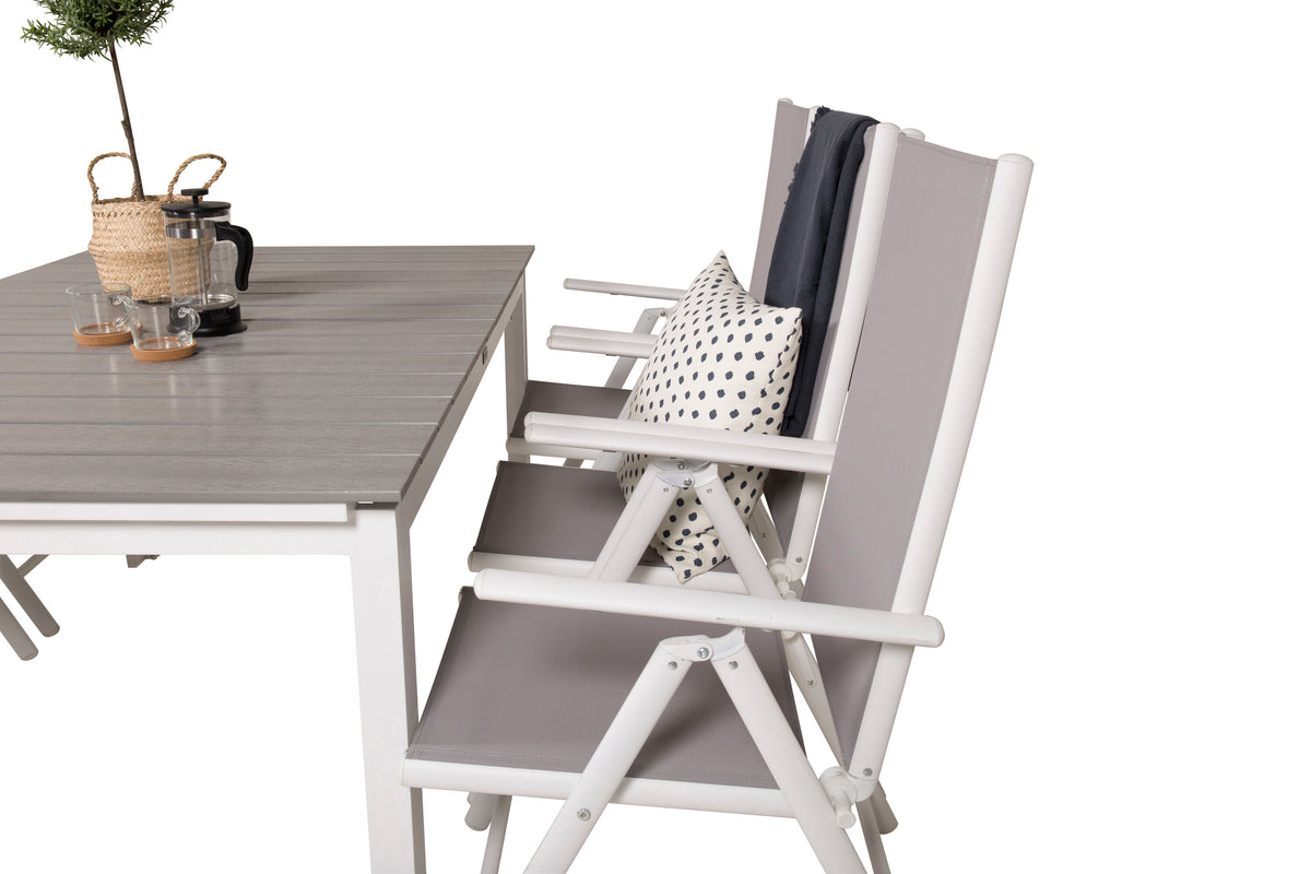 Levels Matbord med Break Stolarna – Bord: 75x160x100 Stol: 62x107,5x55