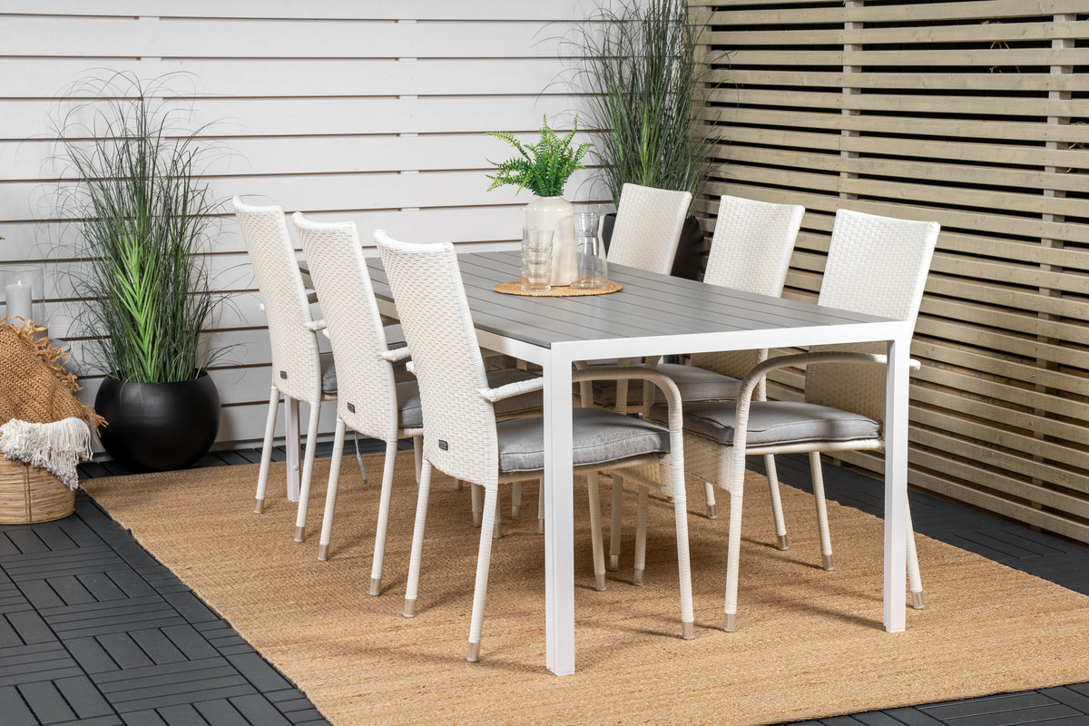 Break Matbord med Anna Stolarna – Bord: 74x205x90 Stol: 62x96x55