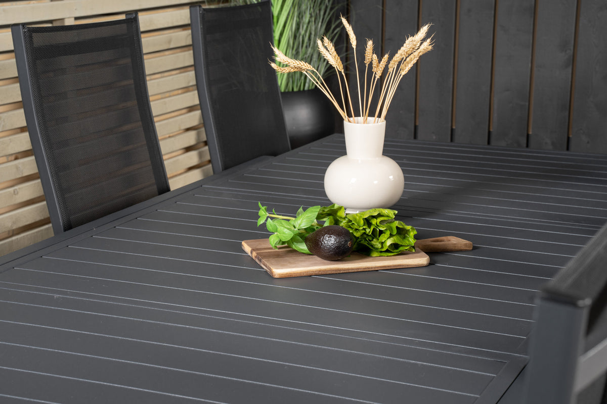 Marbella Matbord med Copacabana Stolarna – Bord: 75x240x100 Stol: 65x110x56,5
