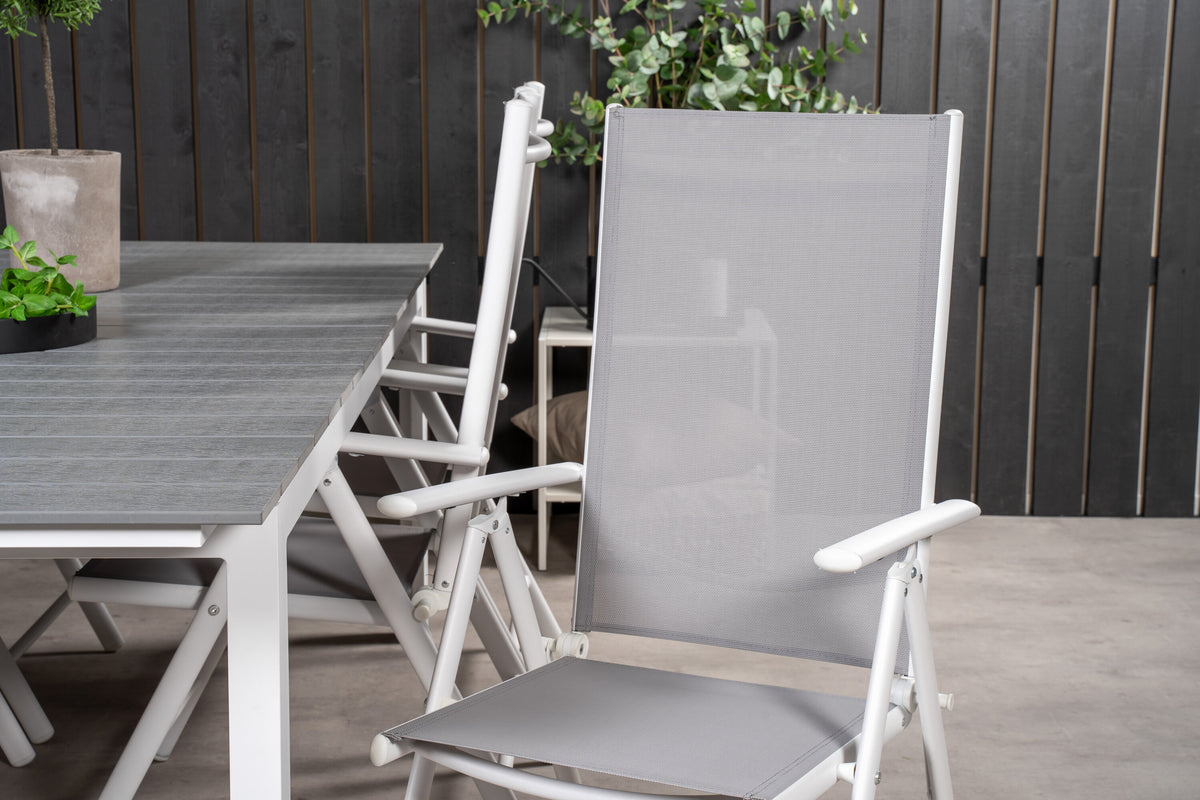 Levels Matbord med Break Stolarna – Bord: 74x229x100 Stol: 62x107,5x55