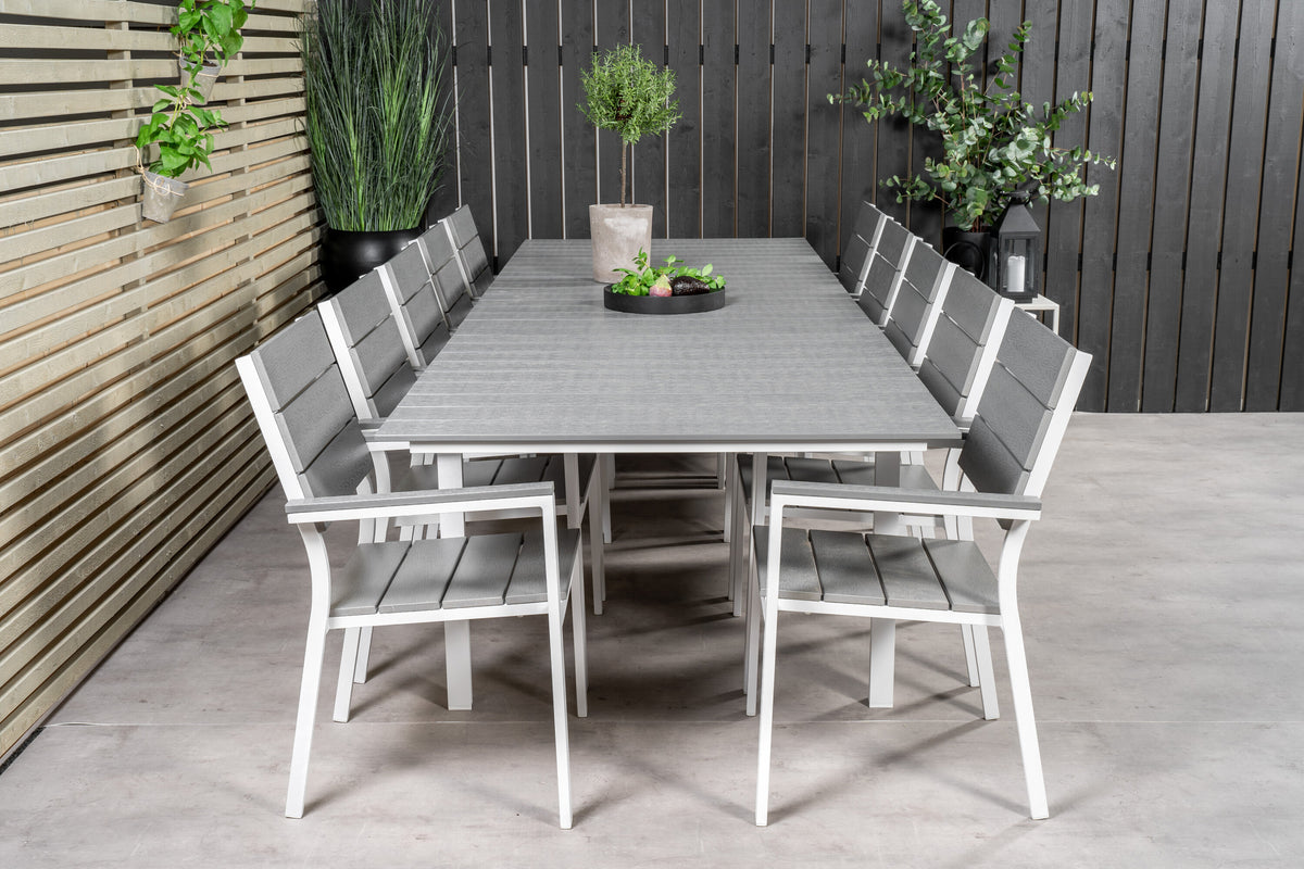 Levels Matbord med Levels Stolarna – Bord: 74x229x100 Stol: 59x89x57