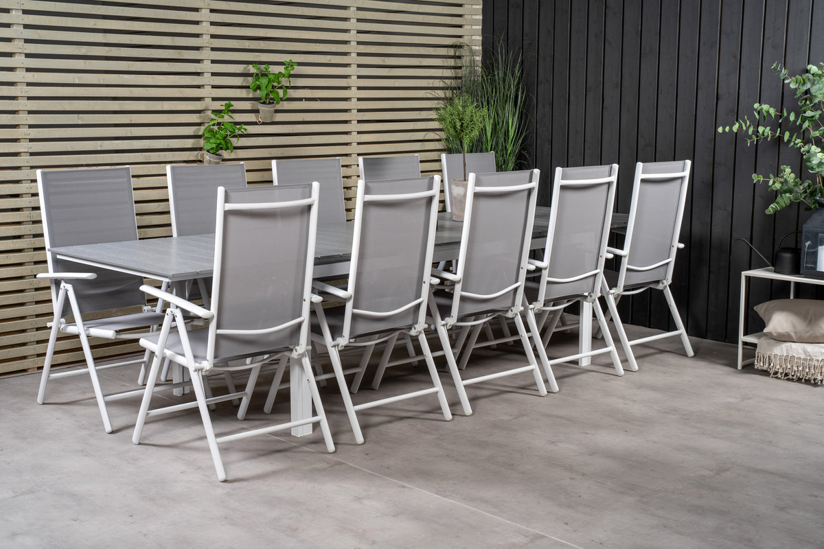 Levels Matbord med Break Stolarna – Bord: 74x229x100 Stol: 62x107,5x55