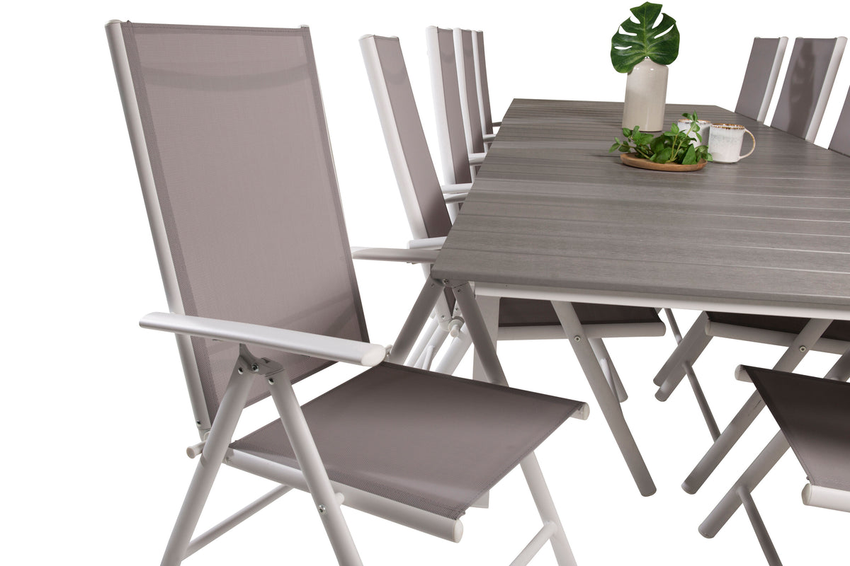 Levels Matbord med Break Stolarna – Bord: 74x229x100 Stol: 62x107,5x55