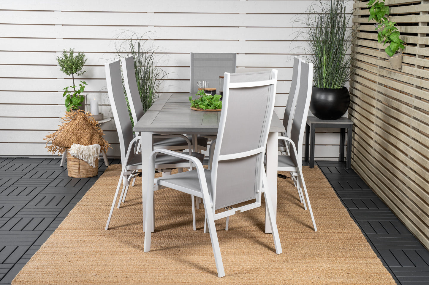 Albany Matbord med Copacabana Stolarna Matgrupp