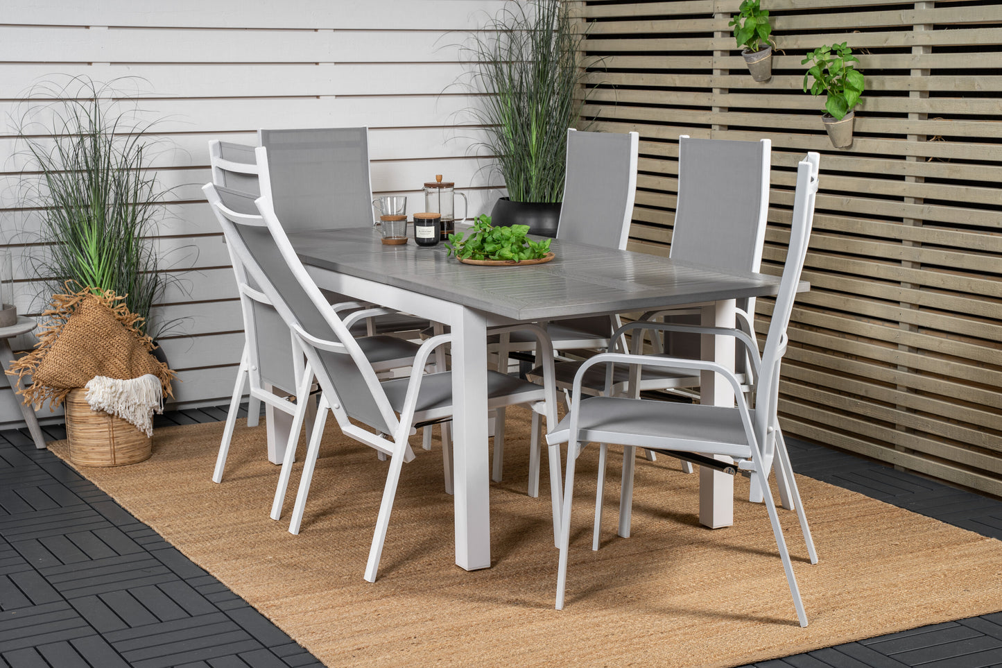 Albany Matbord med Copacabana Stolarna Matgrupp