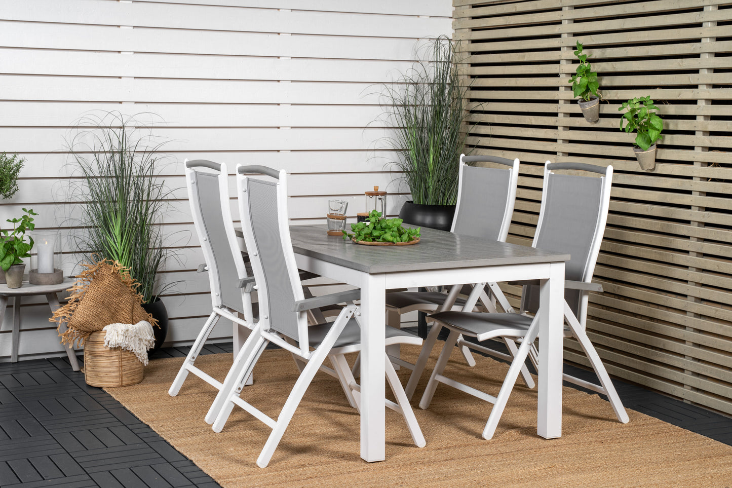 Albany Matbord med Albany Stolarna Matgrupp