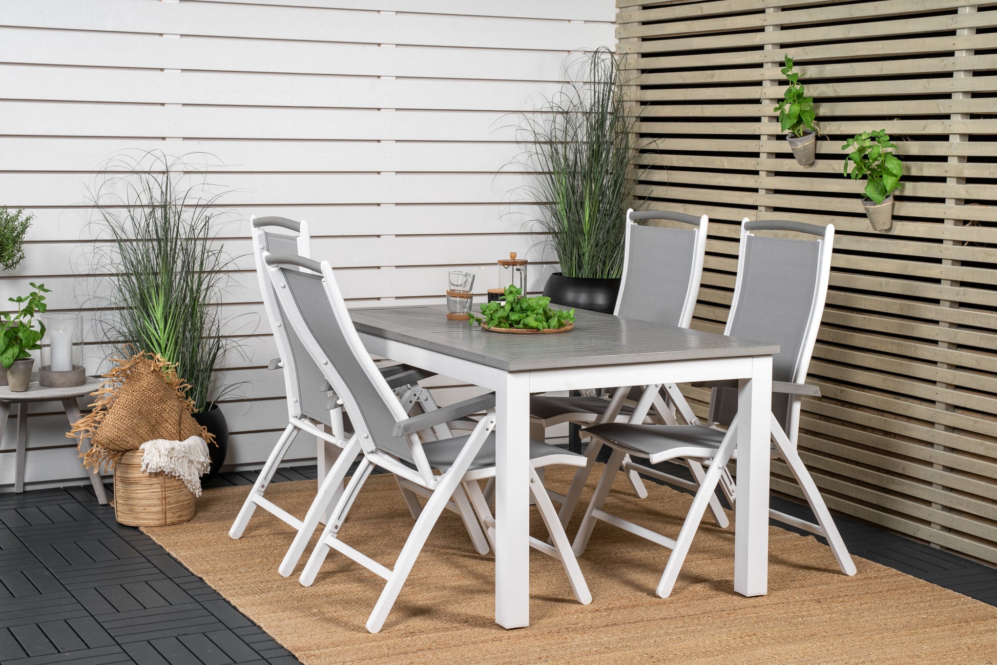 Albany Matbord med Albany Stolarna Matgrupp
